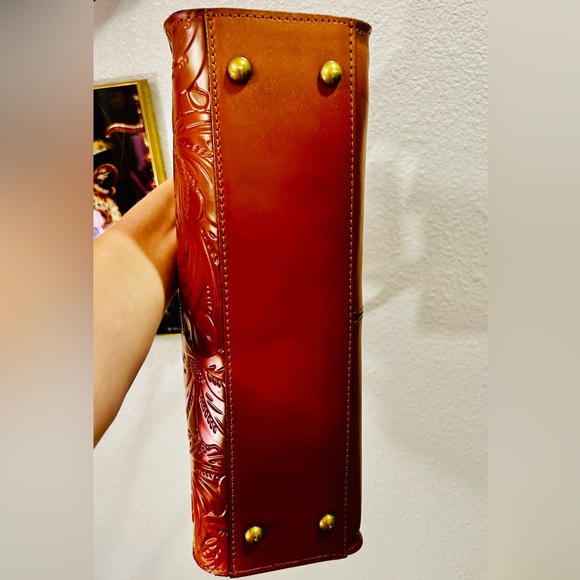 Patricia Nash Embossed Leather Shoulder Bag Tooled Collection Brown Renzo NWT - Picture 8 of 8